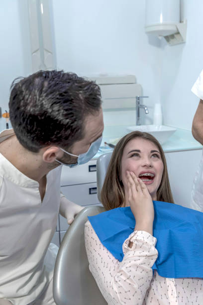 Best Cracked Tooth Emergency Dentist  in Lavonia, GA